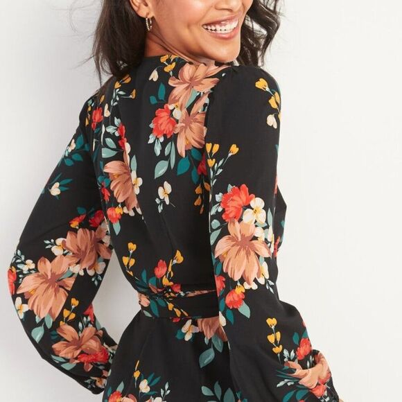 Old Navy Black Floral-Print Tie-Belt Wrap Blouse Size Small - Picture 2 of 8